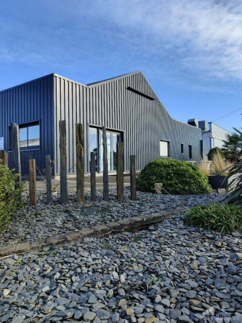 Photo A louer local Artisanal/Entrepot de 425 m² image 2/6