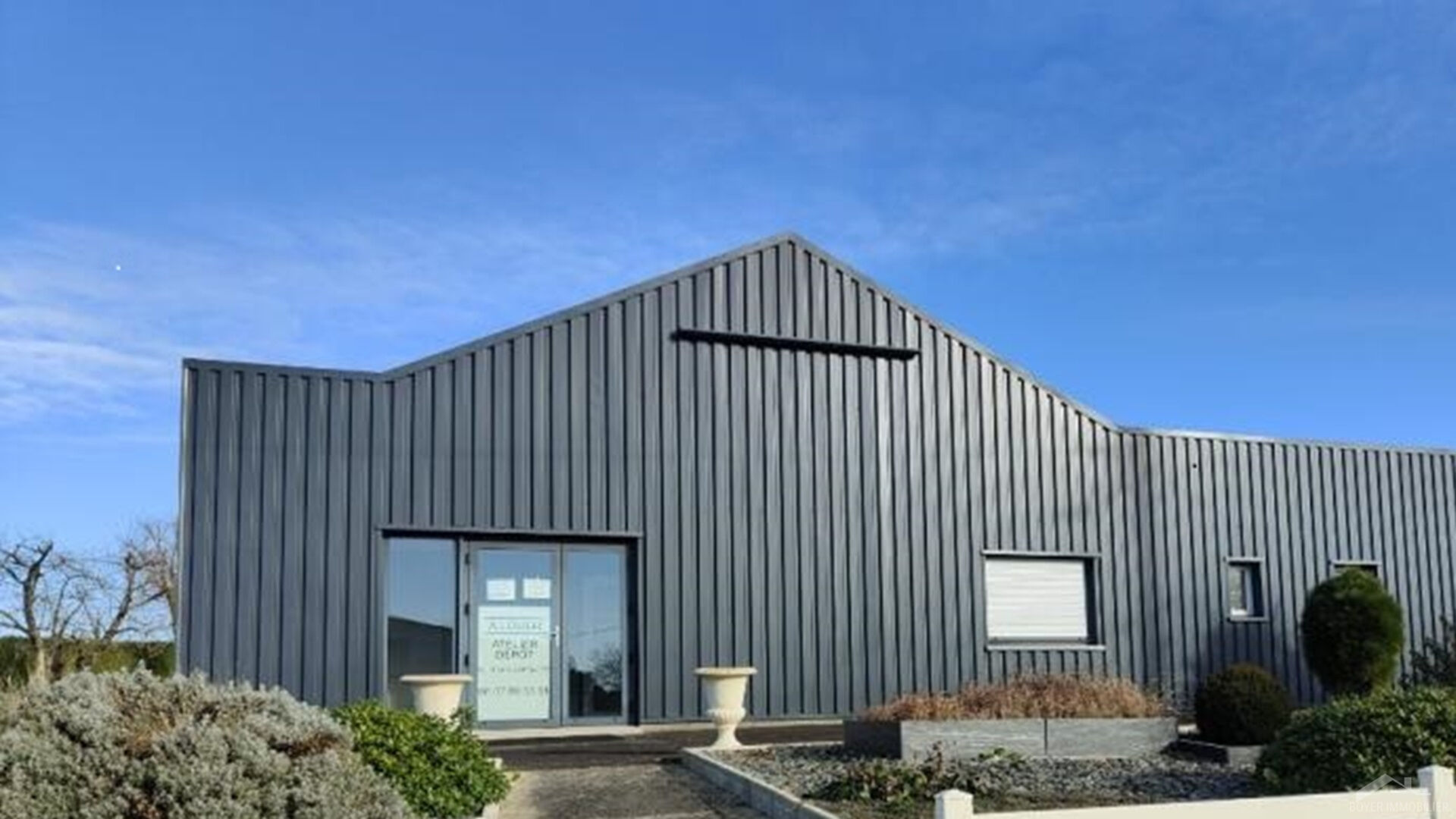 Photo A louer local Artisanal/Entrepot de 425 m² image 3/6