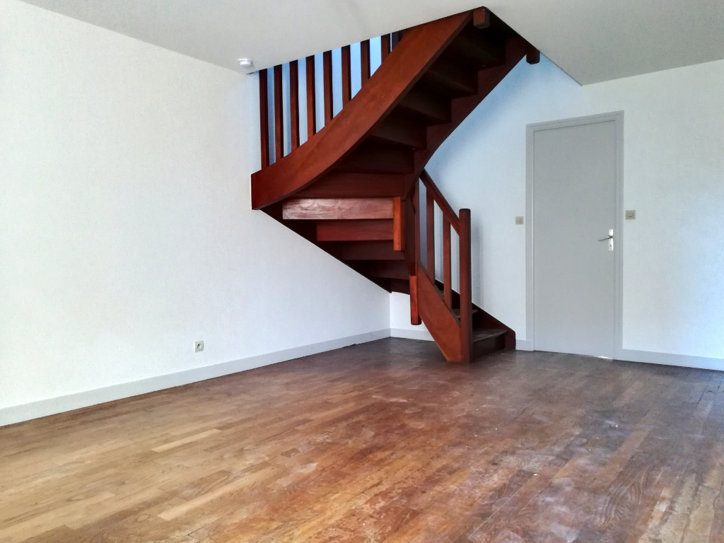 Photo SOUS COMPROMIS EVAL D'IZÉ - Maison 4 pièces 85 m2 image 3/6