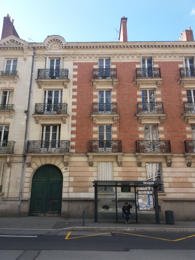Rennes 4 chambres 140 M2 Garage Centre historique