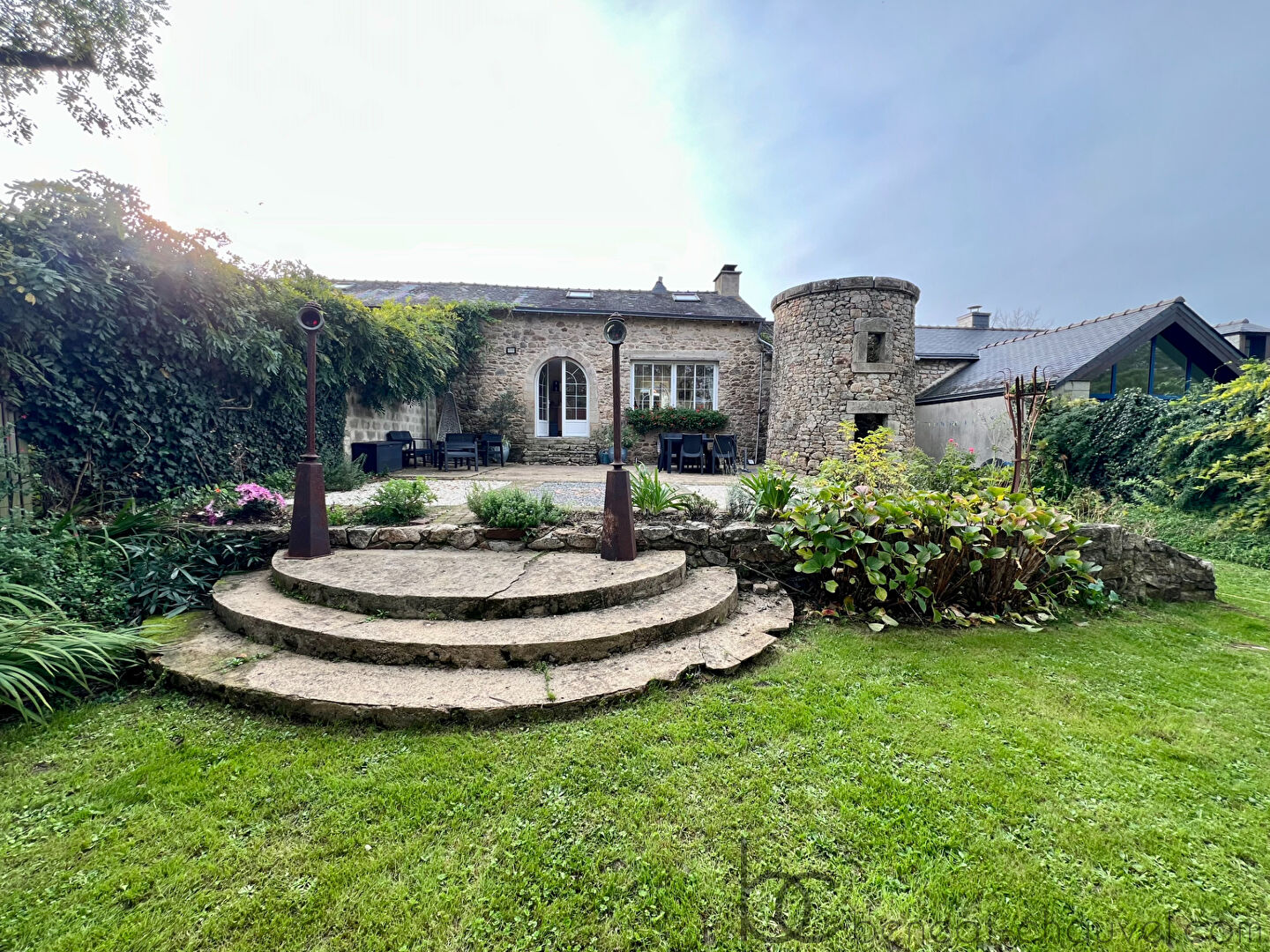 SARZEAU Maison en pierre proximité Logeo