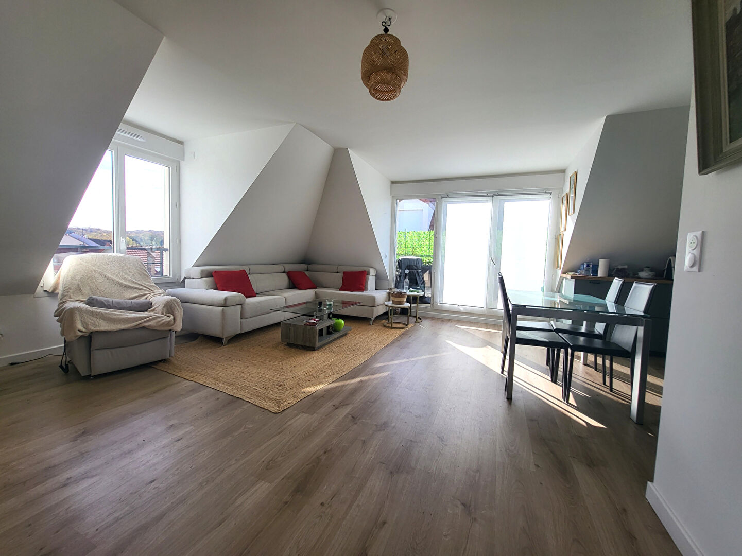 Photo Appartement Les Clayes Sous Bois 3 pièce(s) 81.90 m2 image 2/6