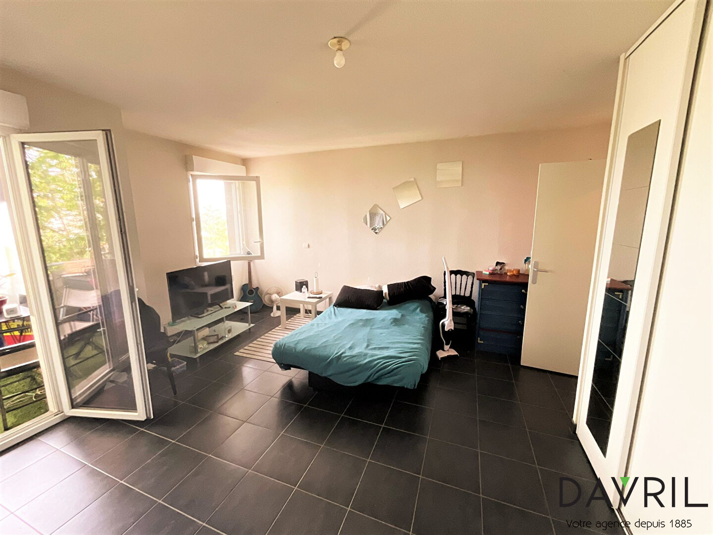 Appartement Chanteloup Les Vignes 28,05m2 * exclusivité * SPECIAL INVESTISSEUR *