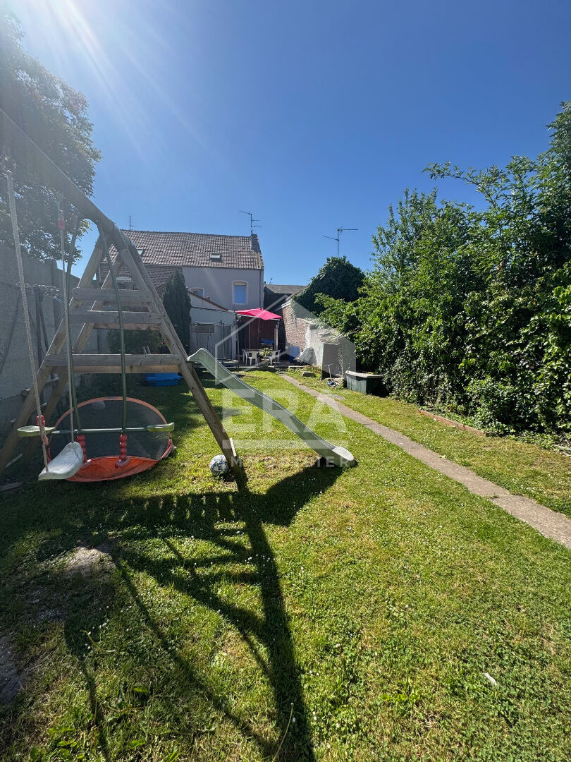 PONT A VENDIN SEMI INDIVIDUELLE 4 CHAMBRES GARAGE ET JARDIN