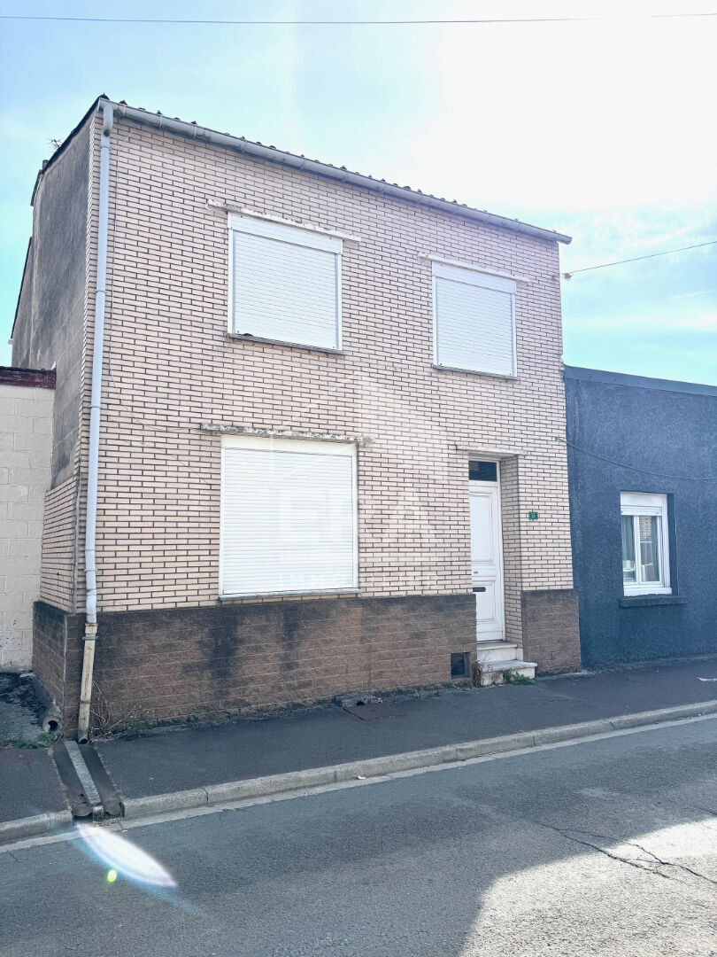 CARVIN MAISON 3 CHAMBRES A RENOVER