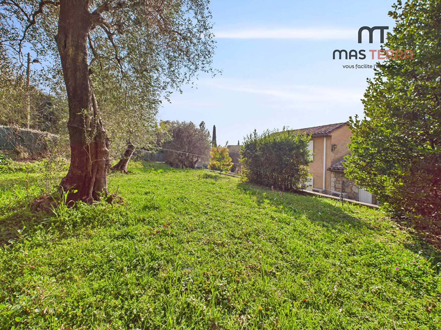 Photo Maison Magagnosc 7 pièces de171.30 m2 avec 1893 m² de terrain image 2/6