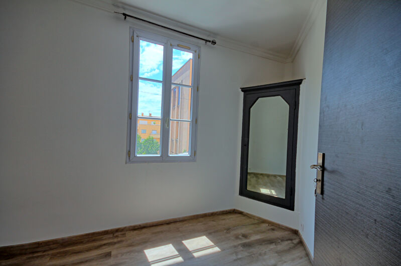 Photo Maison Grasse 3 pièce(s) 46.25 m2 sur 2 niveaux plus grenier de 20.63m² image 5/6