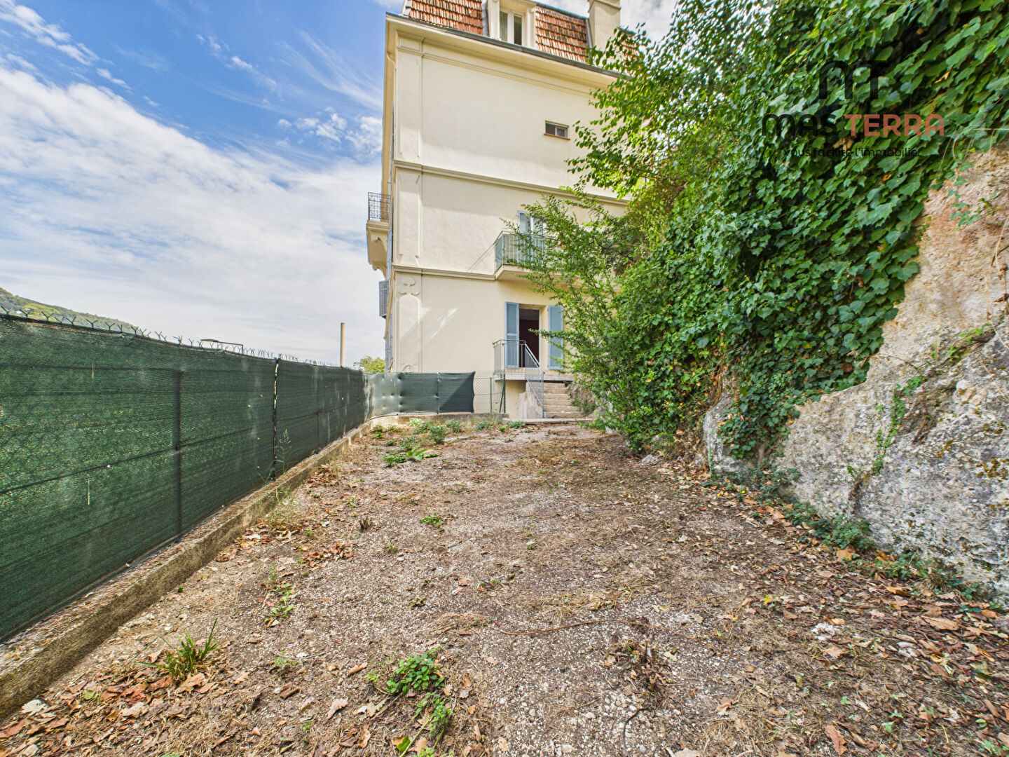 Photo Appartement Grasse 4 pièce(s) 94.6 m2, grande terrasse et jardin, 2 parkings image 2/6