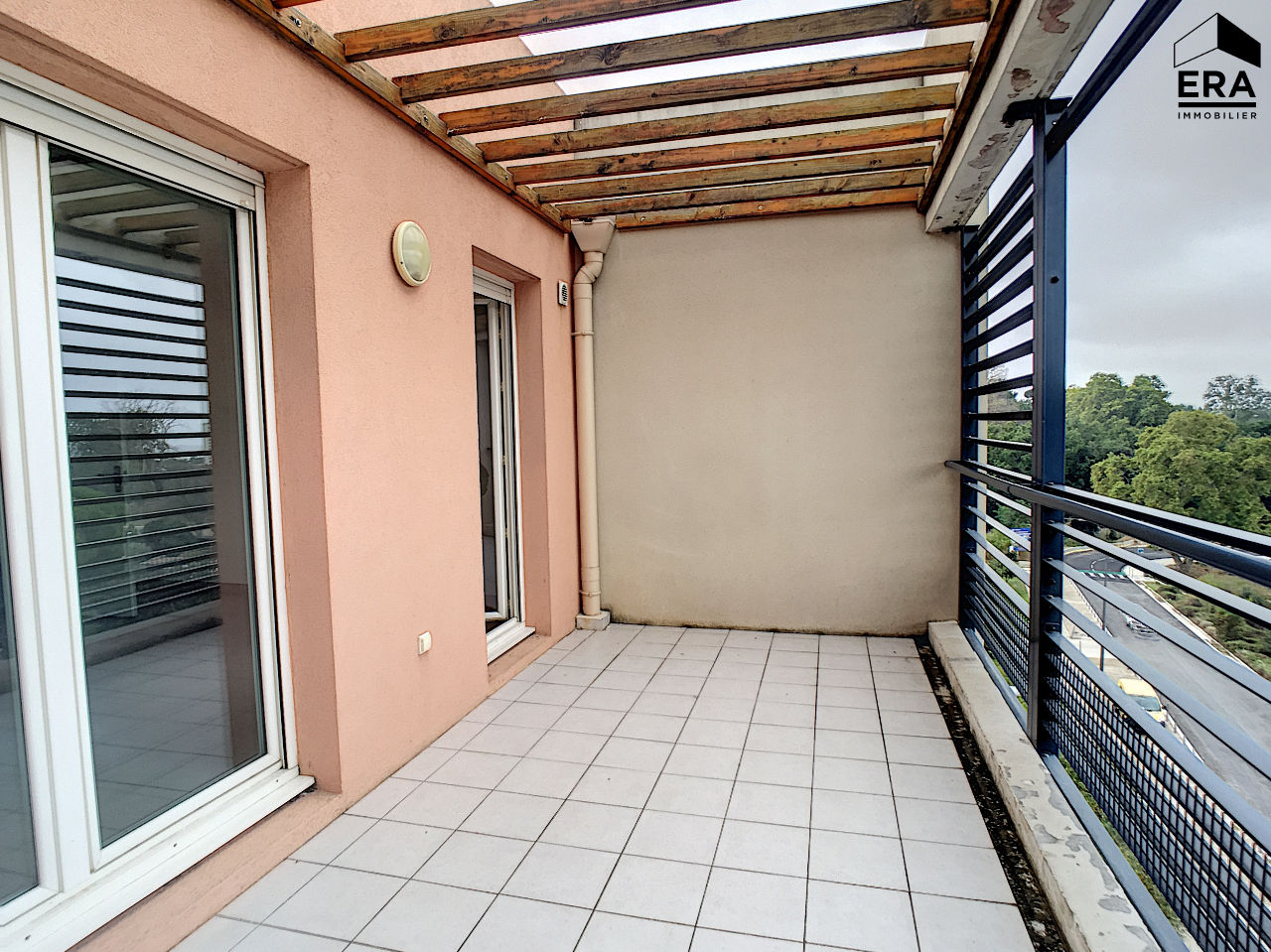 Photo A VENDRE MARSEILLE 13014 HAUTEUR DU MERLAN T2 DANS RESIDENCE RECENTE AVEC PARKING EN SOUS SOL image 3/6