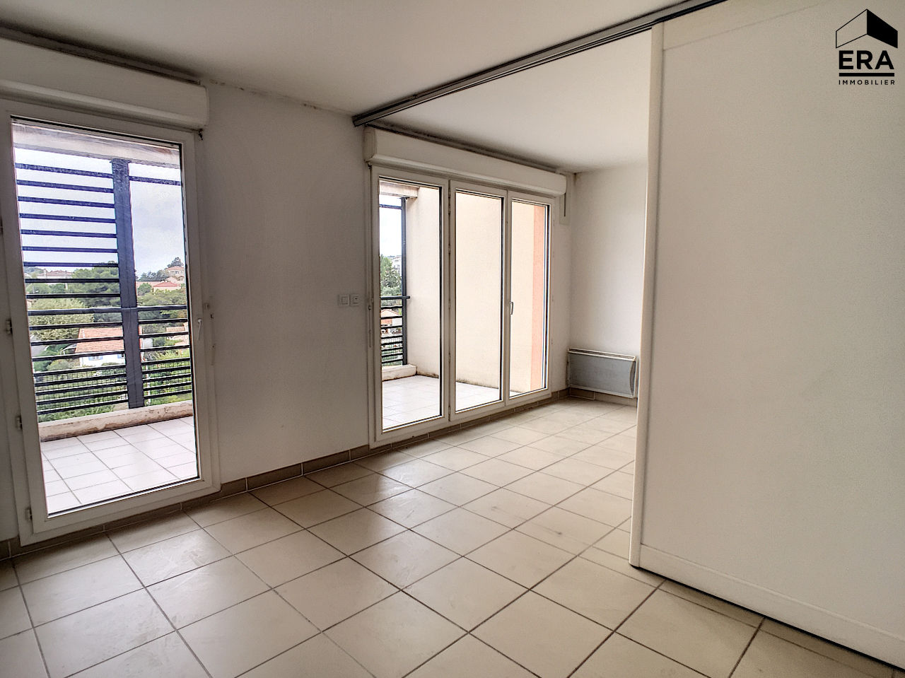 Photo A VENDRE MARSEILLE 13014 HAUTEUR DU MERLAN T2 DANS RESIDENCE RECENTE AVEC PARKING EN SOUS SOL image 4/6