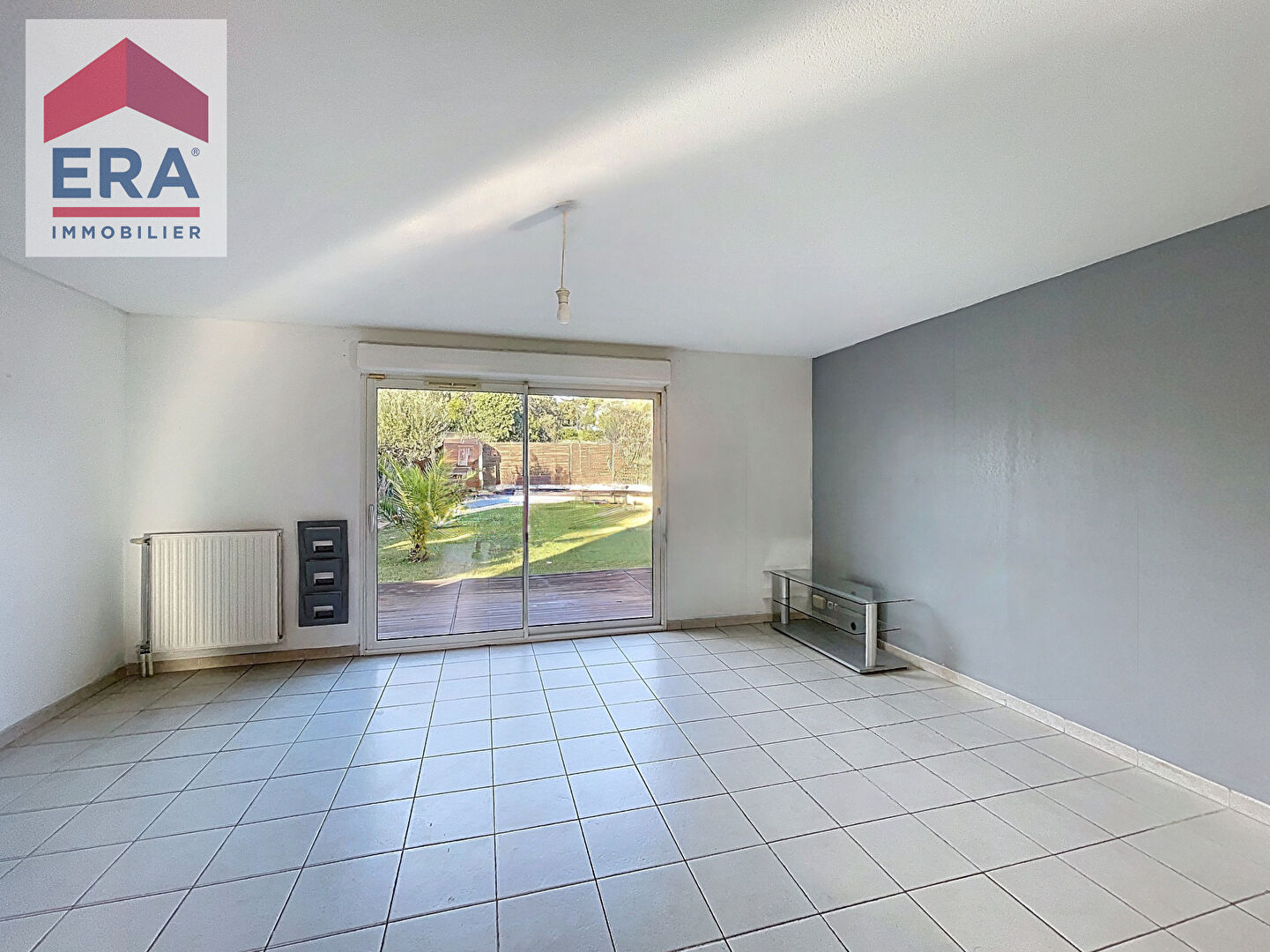 Photo A vendre Villa Marseille 13014 Hauts de Sainte Marthe 3 chambres terrain piscine garage. image 4/6