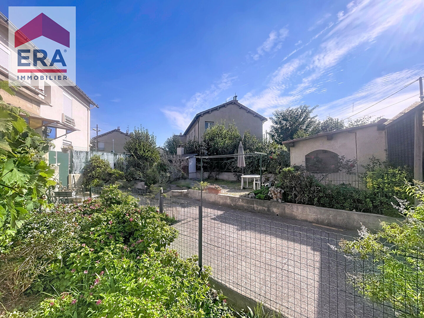 Photo A VENDRE MARSEILLE 15e CASTORS LA GERMAINE MAISON  CAVE GARAGE JARDIN image 2/6