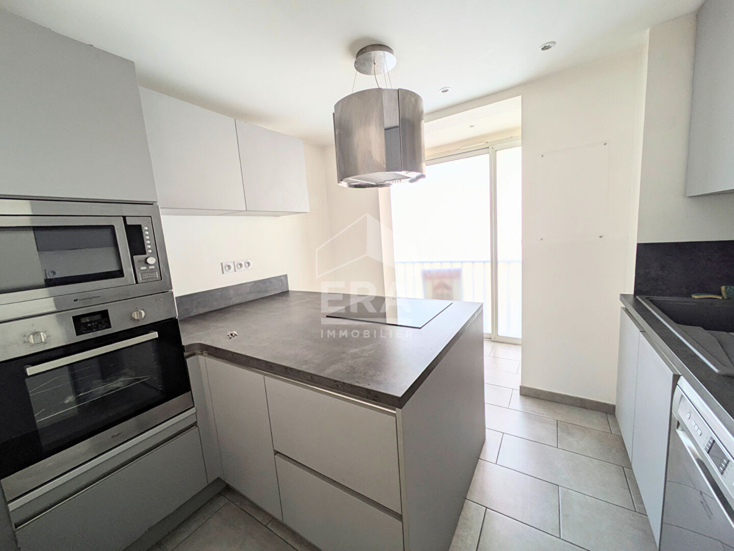 Photo A VENDRE MARSEILLE 13004 CHARTREUX ST JUST BEAUREGARD APPARTEMENT TYPE 4 T4 4 PIECES BALCON CAVE PARKING JARDIN image 4/6