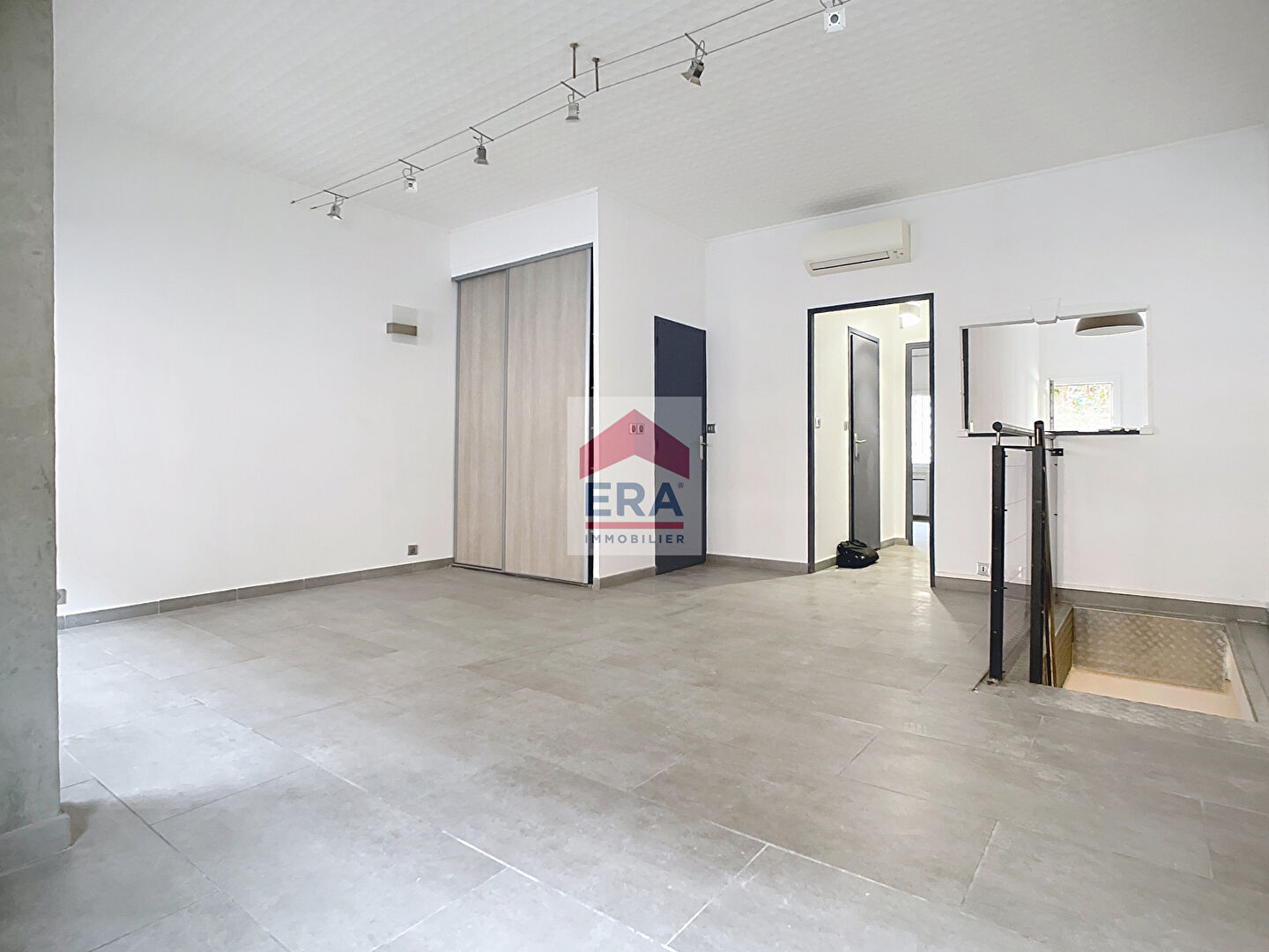Photo A vendre appartement type 2 Marseille 13014 St Gabriel Bon Secours parking et cave image 5/6