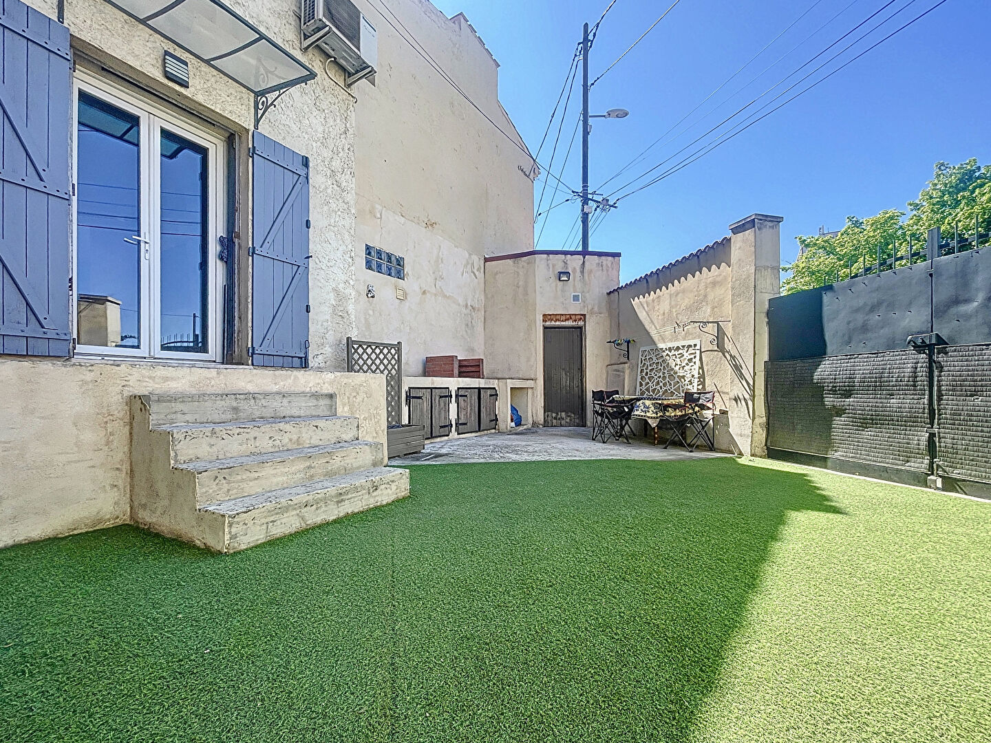 A VENDRE MARSEILLE 13014  SAINTE-MARTHE MAISON T3/4 TERRASSE JARDIN