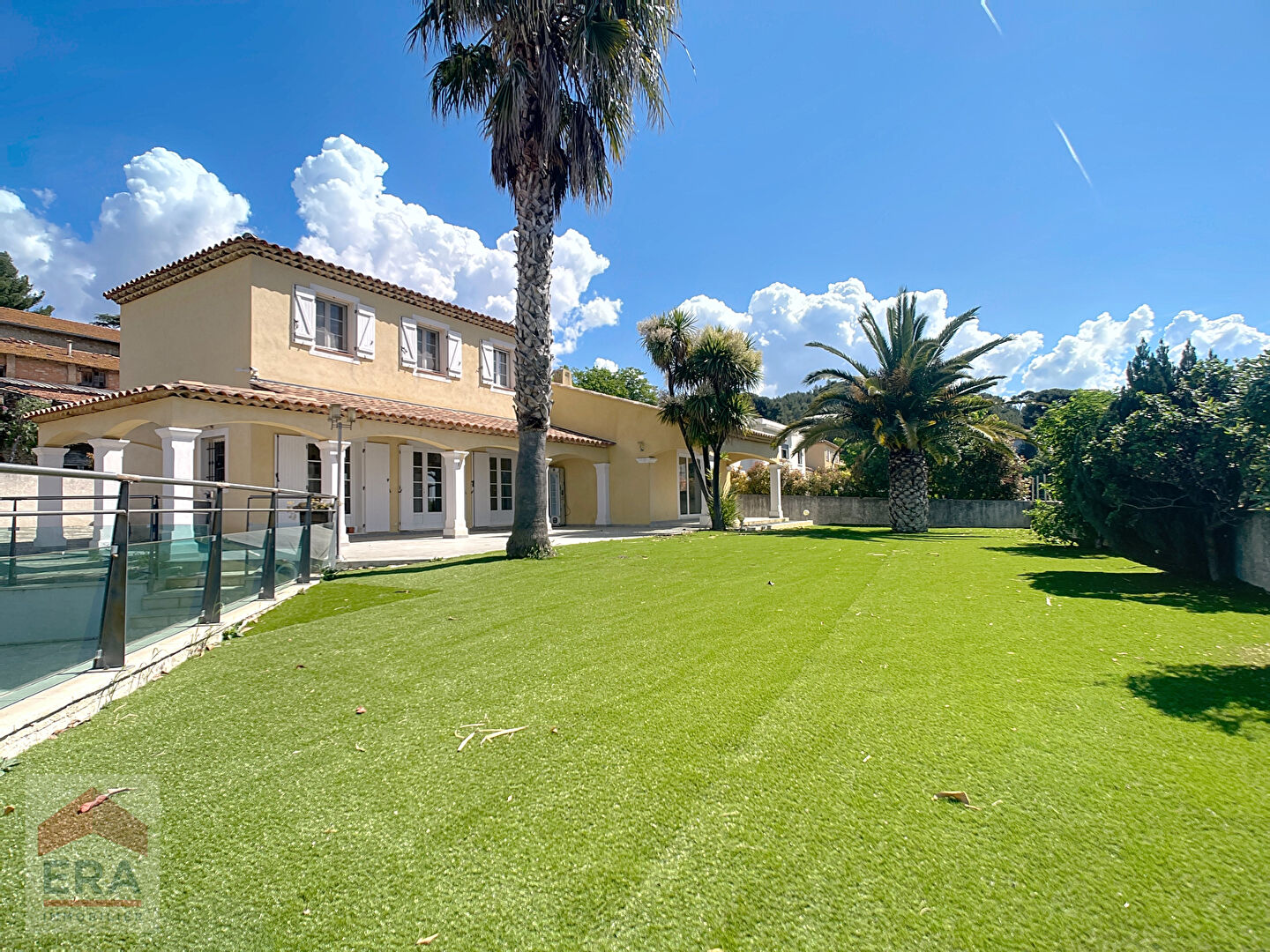 Photo A louer Villa type 8 Marseille 13013 St Mitre Chateau Gombert  6 chambres piscine terrain image 6/6