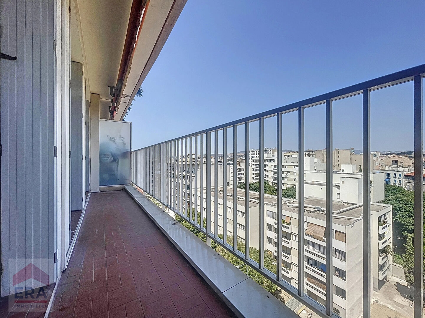 Photo A VENDRE 13003 MARSEILLE JOLIETTE HOPITAL EUROPEEN APPARTEMENT T3 BALCON GARAGE CAVE image 3/6