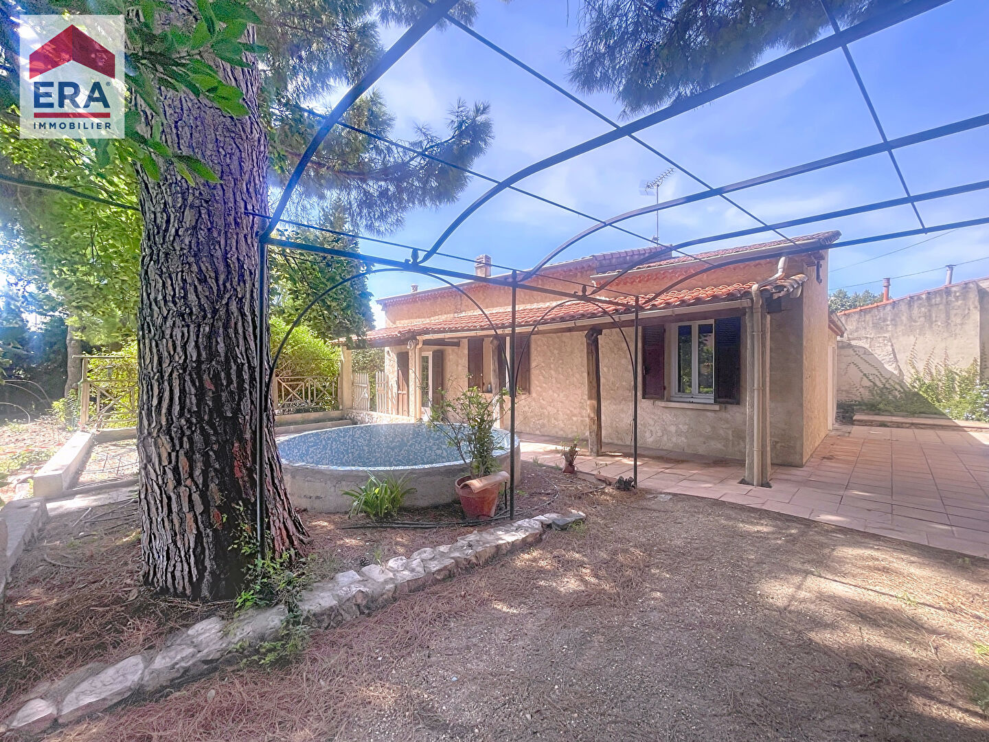 Photo A VENDRE MARSEILLE 13014 ST JOSEPH MAISON TYPE 4 -STUDIO INDEPENDANT - JARDIN . image 2/6