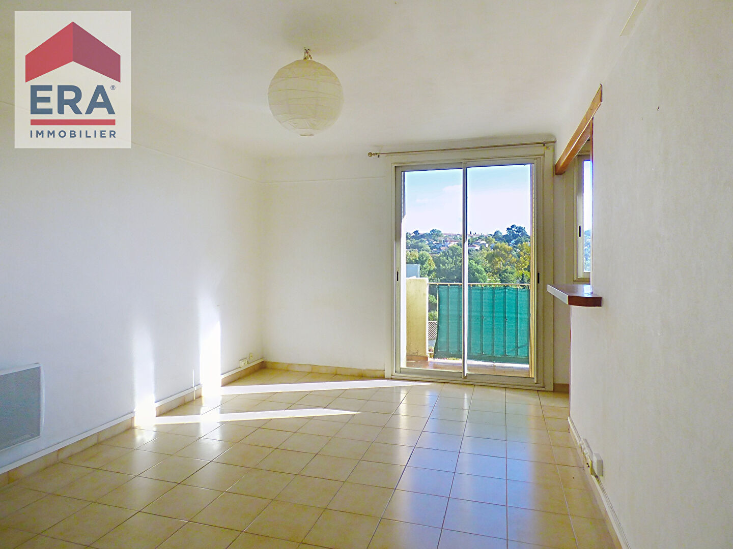 Photo A VENDRE MARSEILLE 13014 SAINT BARTHELEMY APPARTEMENT TYPE 2 AVEC BALCON ET CAVE image 3/6