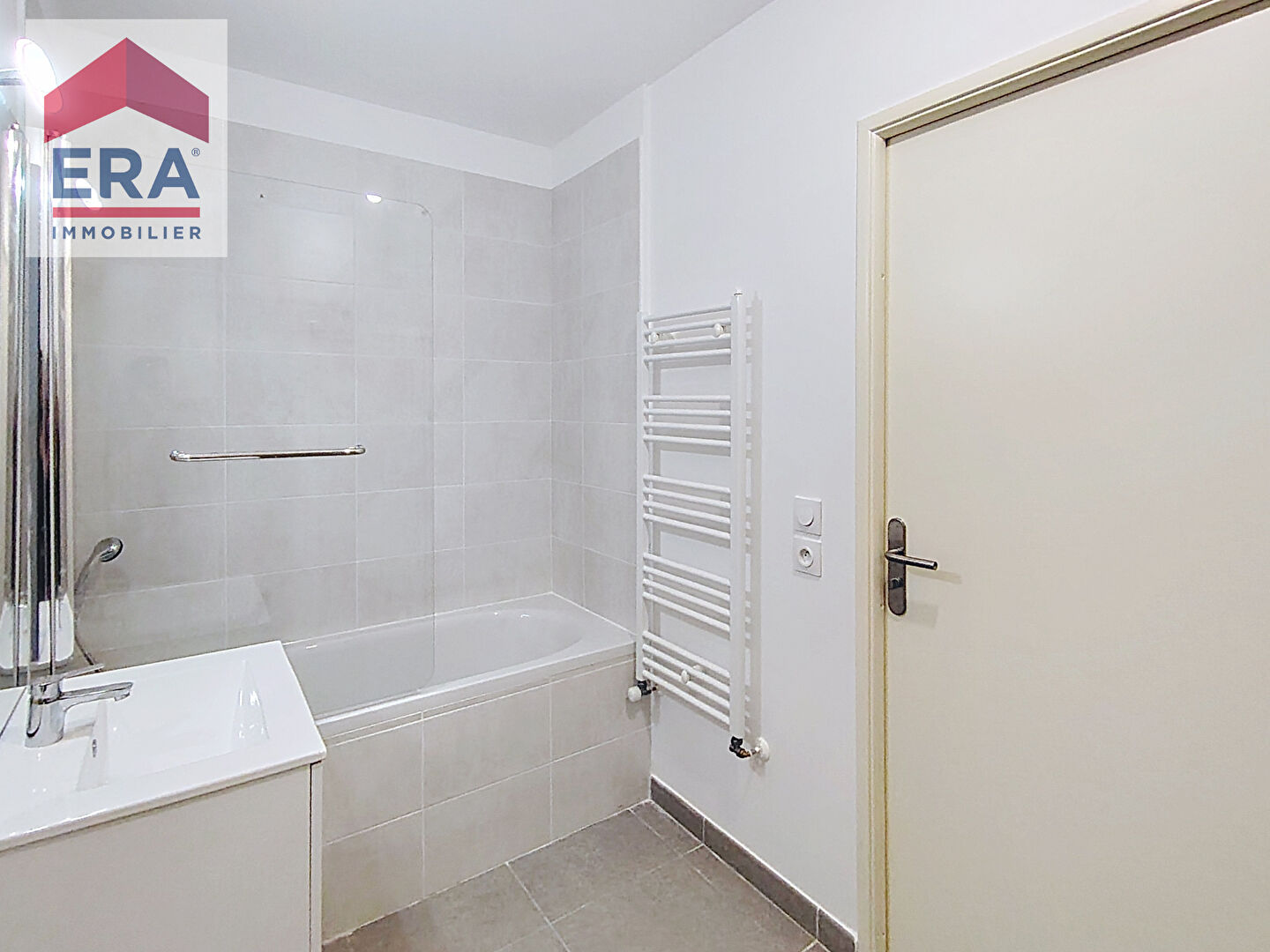 Photo A VENDRE  MARSEILLE 13013 ST JEROME APPARTEMENT TYPE4 AVEC ,BALCON,PLACES DE PARKING. image 6/6
