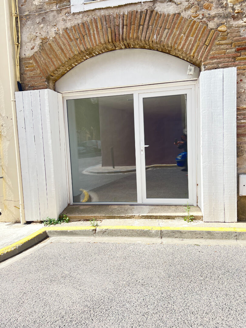 Photo Local commercial image 6/6