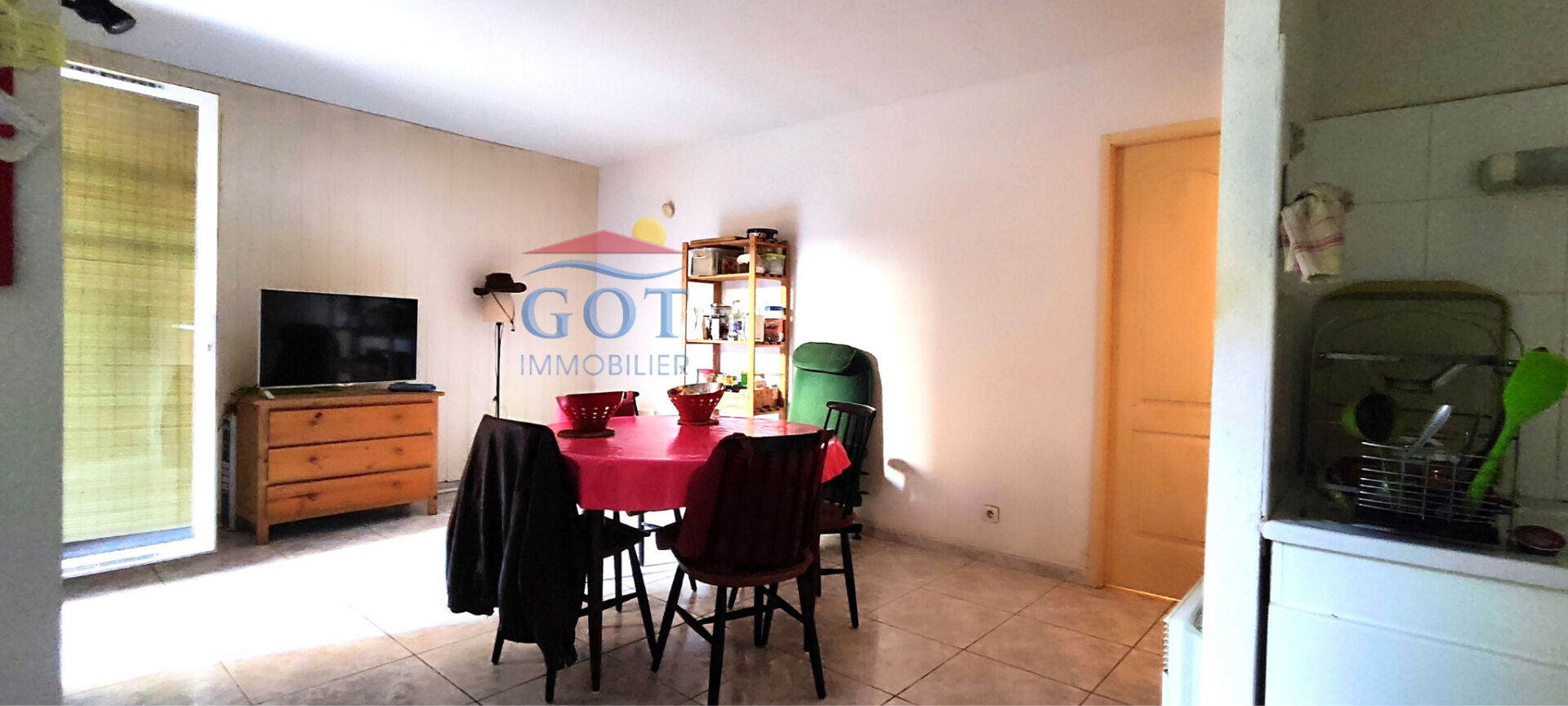 Photo Appartement T2 RDC avec cour privative proche commerces et plages image 2/6
