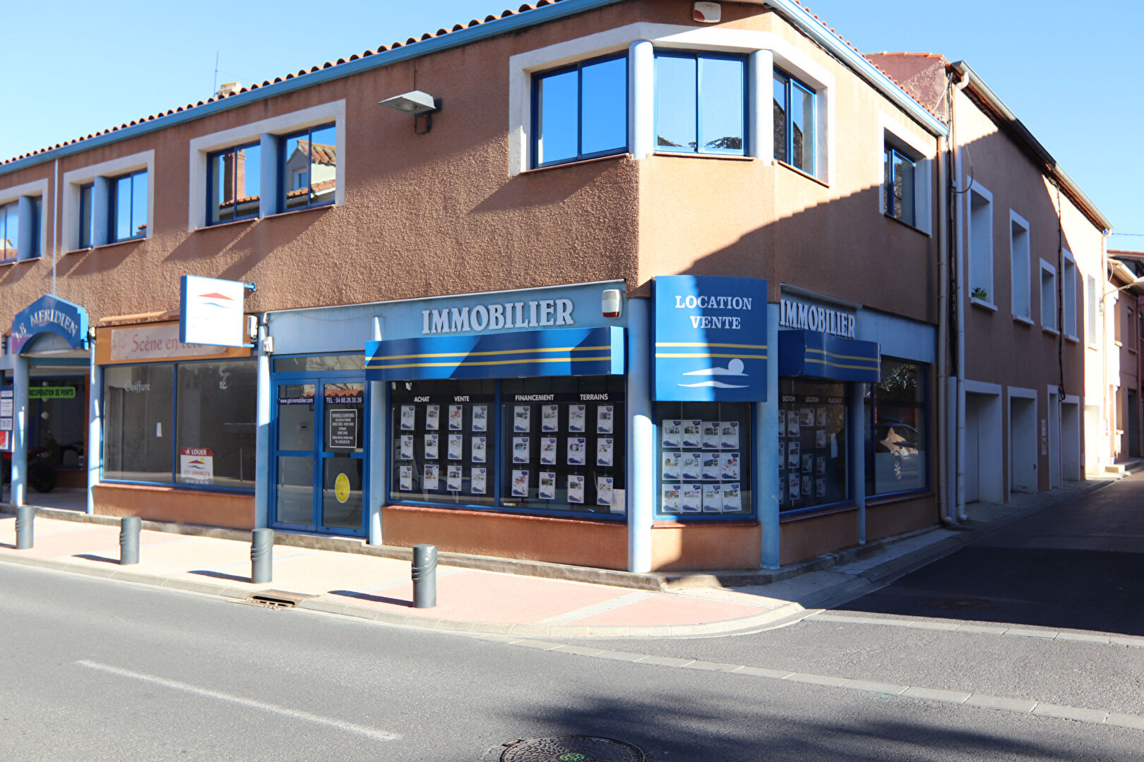 Photo À LOUER ? LOCAL COMMERCIAL À SAINT-LAURENT-DE-LA-SALANQUE - 48m² image 2/3