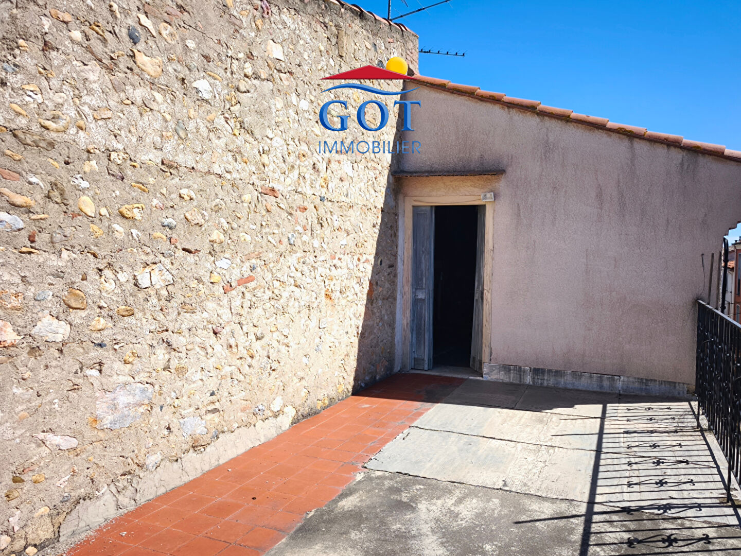 Photo 2 habitations avec garage, toit-terrasse et 5 chambres Claira image 3/6