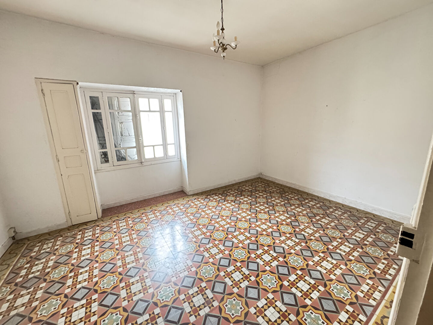 Photo Maison  7 pièce(s)  avec garage  sur Villelongue de la Salanque image 1/6