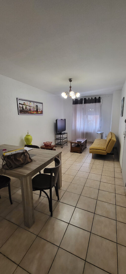 Photo Appartement T2 Meublé - RDC - SAINT LAURENT DE LA SALANQUE image 1/4