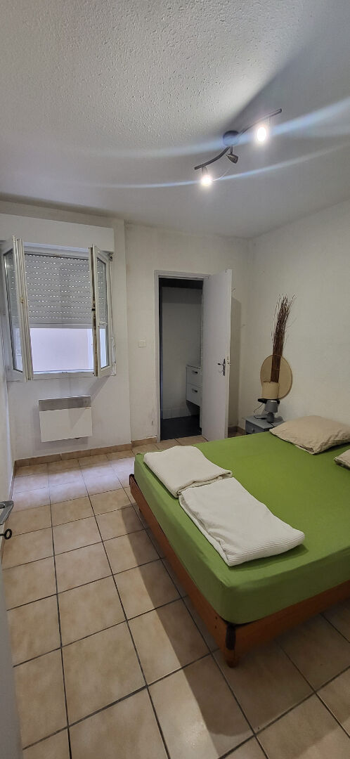 Photo Appartement T2 Meublé - RDC - SAINT LAURENT DE LA SALANQUE image 3/4