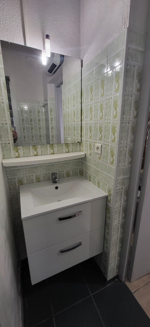 Photo Appartement T2 Meublé - RDC - SAINT LAURENT DE LA SALANQUE image 4/4