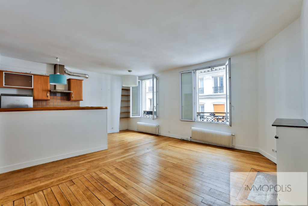 Vente Appartement de 2 pièces 47 m² - PARIS 75018 | IMMOPOLIS RAVIGNAN - AR photo1