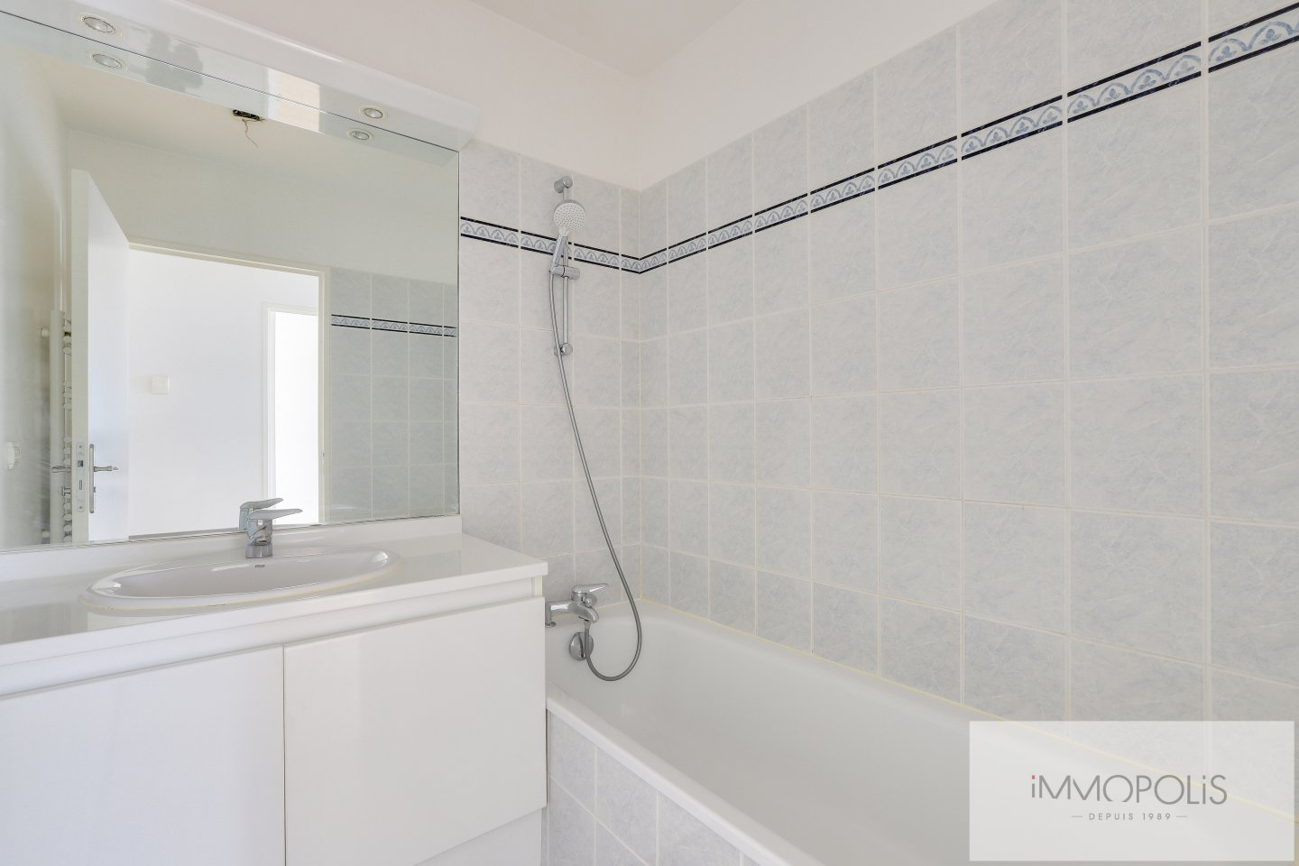 Photo Appartement familiale Courbevoie 3 chambres balcons ! image 6/6