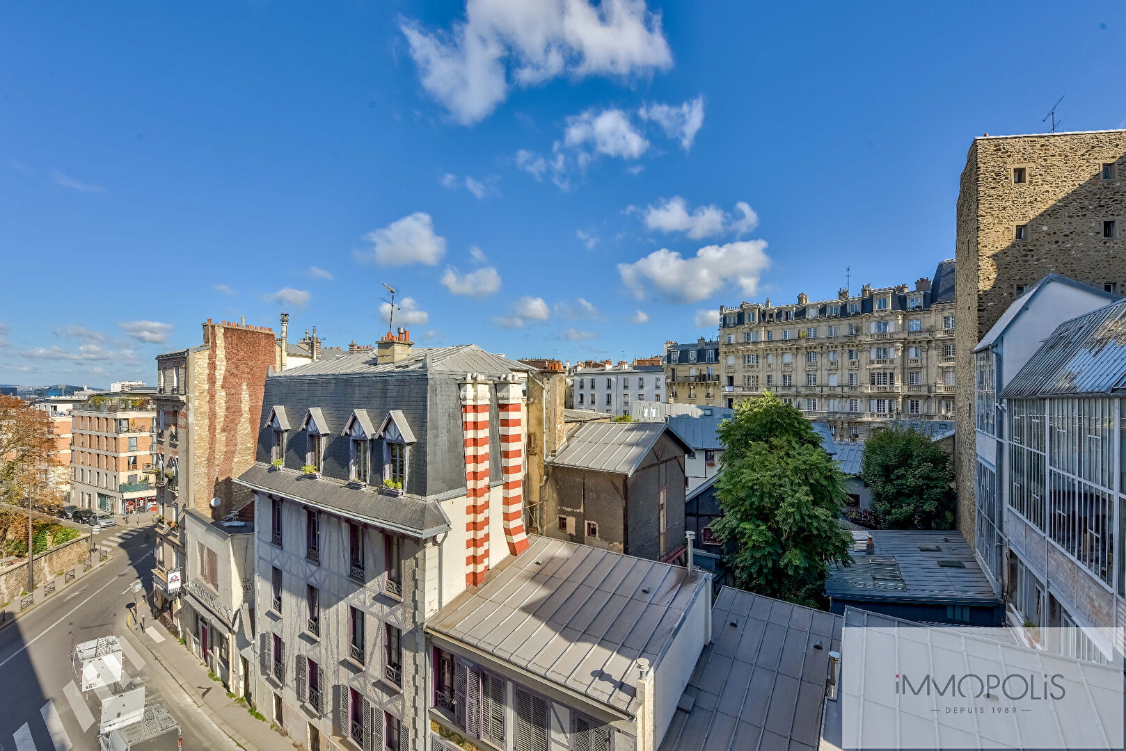 Démembrement de propriété temporaire de 10 ans : Montmartre - Rue de Tourlaque - Vue dégagée sur la Cité des Fusains !