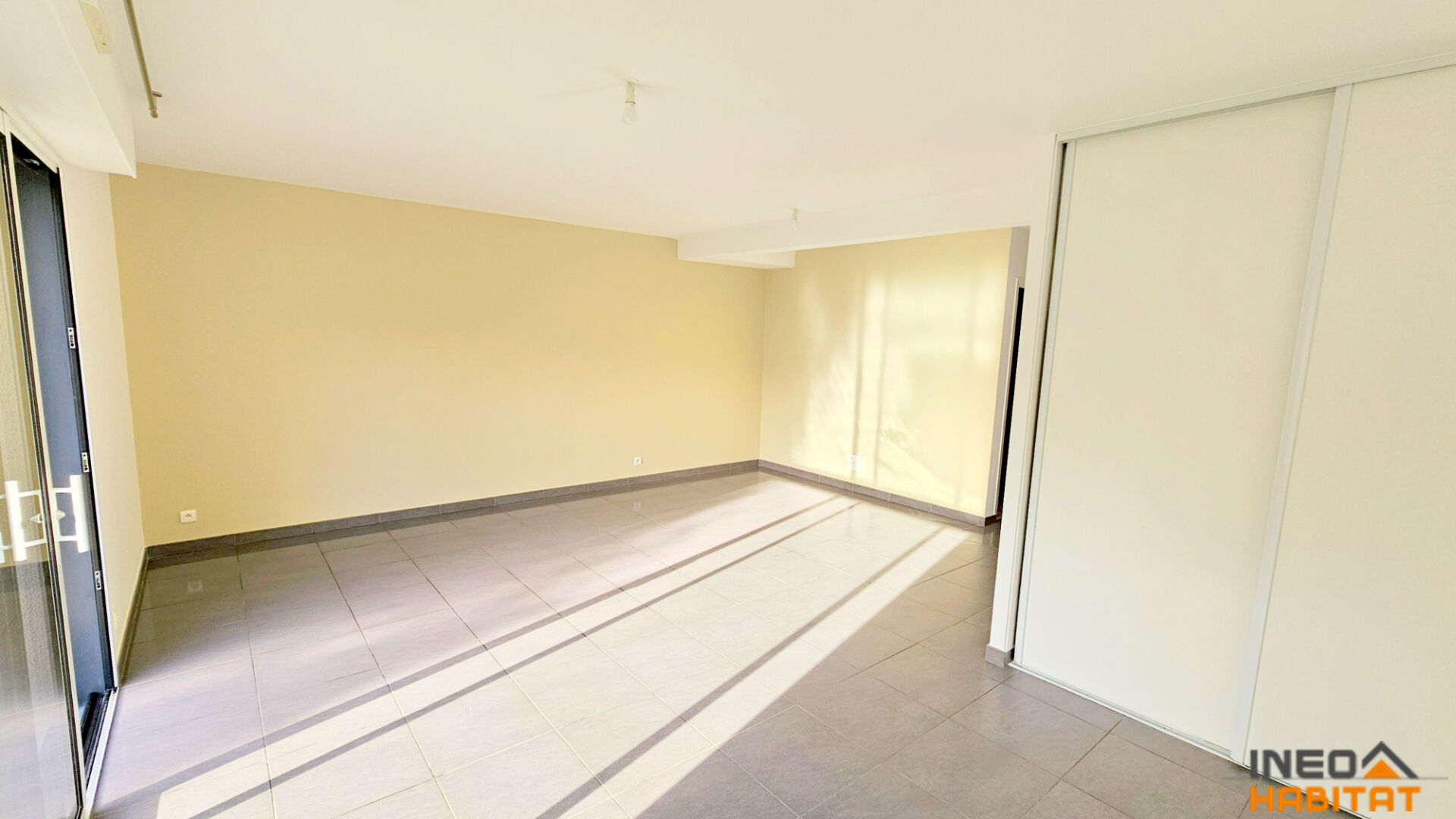 Photo Maison St Armel 6 piéce(s)110 m2 image 2/6