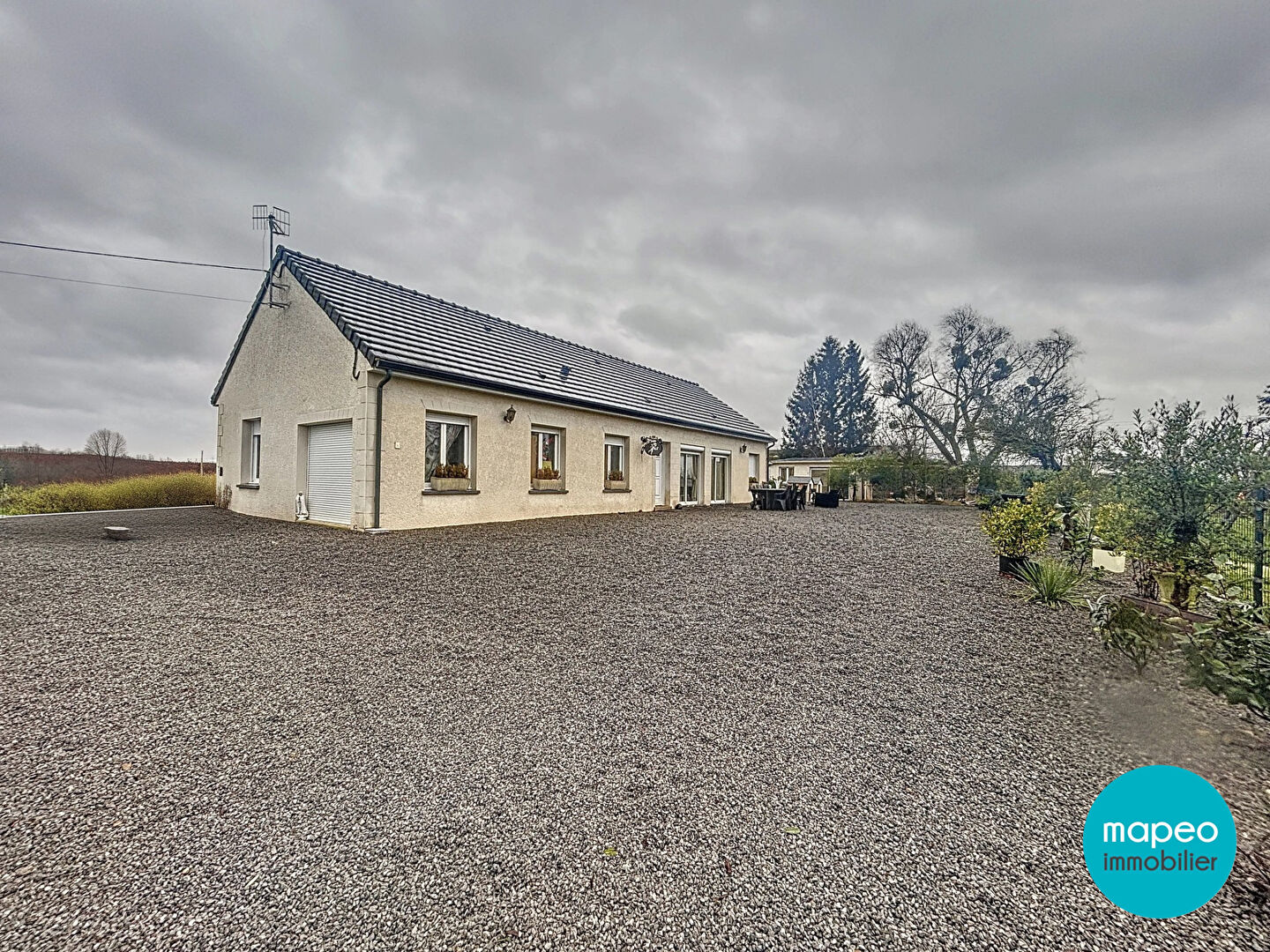 Photo PLAIN PIED  + STUDIO et TERRAIN A BATIR image 3/6