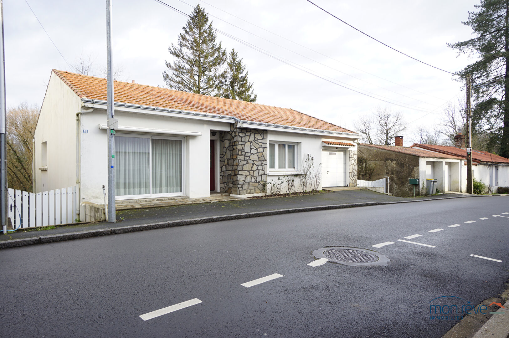 PORTILLON: MAISON 3 CH + ATELIER DE 45M²