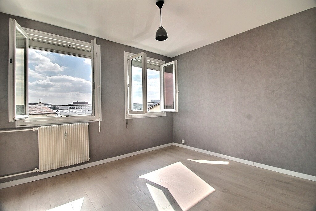 Photo Appartement Clermont Ferrand 4 pièce(s) 86.93 m2 image 6/6