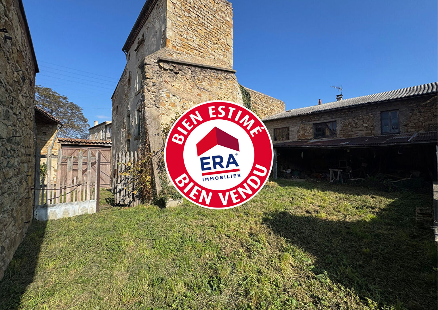 Ancien Corps de ferme  à Vic-le-Comte - Référence 7480