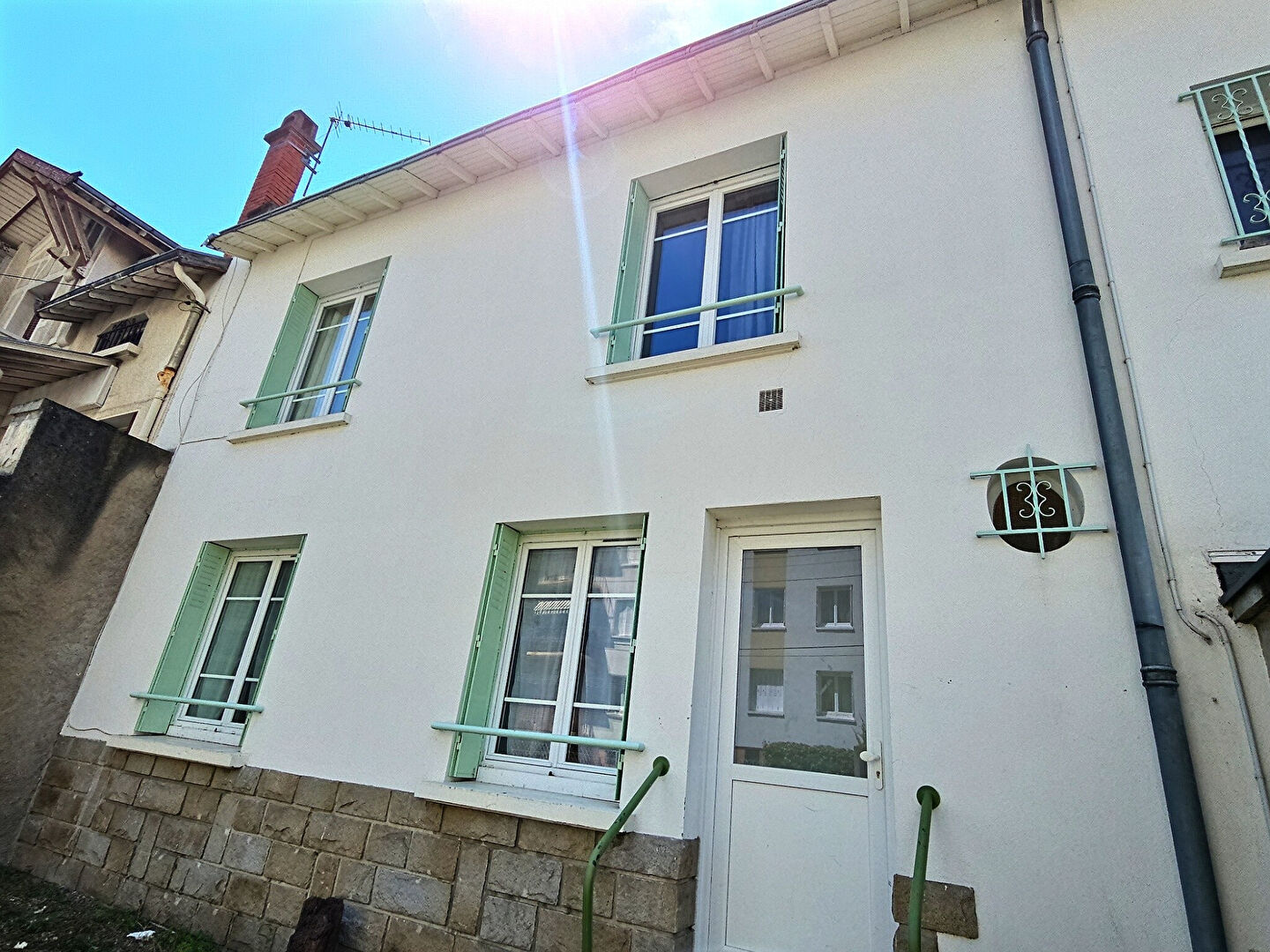 Agence immobilière de 
 ERA Montferrand Immobilier - ERA LAFAYETTE IMMOBILIER 
