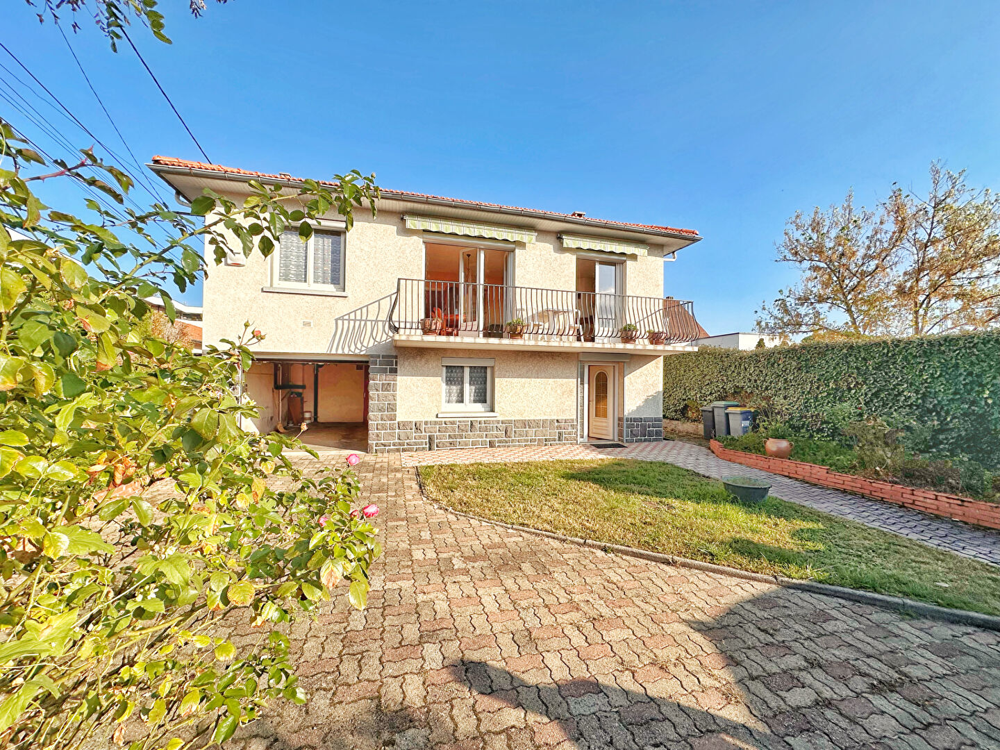 Agence immobilière de 
 ERA Montferrand Immobilier - ERA LAFAYETTE IMMOBILIER 
