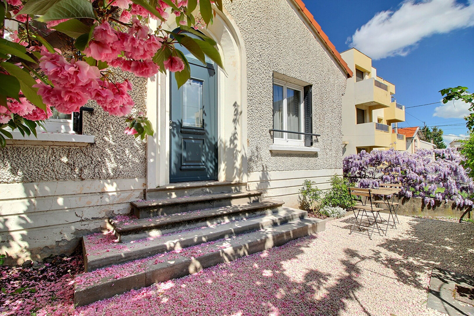 Agence immobilière de 
 ERA Montferrand Immobilier - ERA LAFAYETTE IMMOBILIER 
