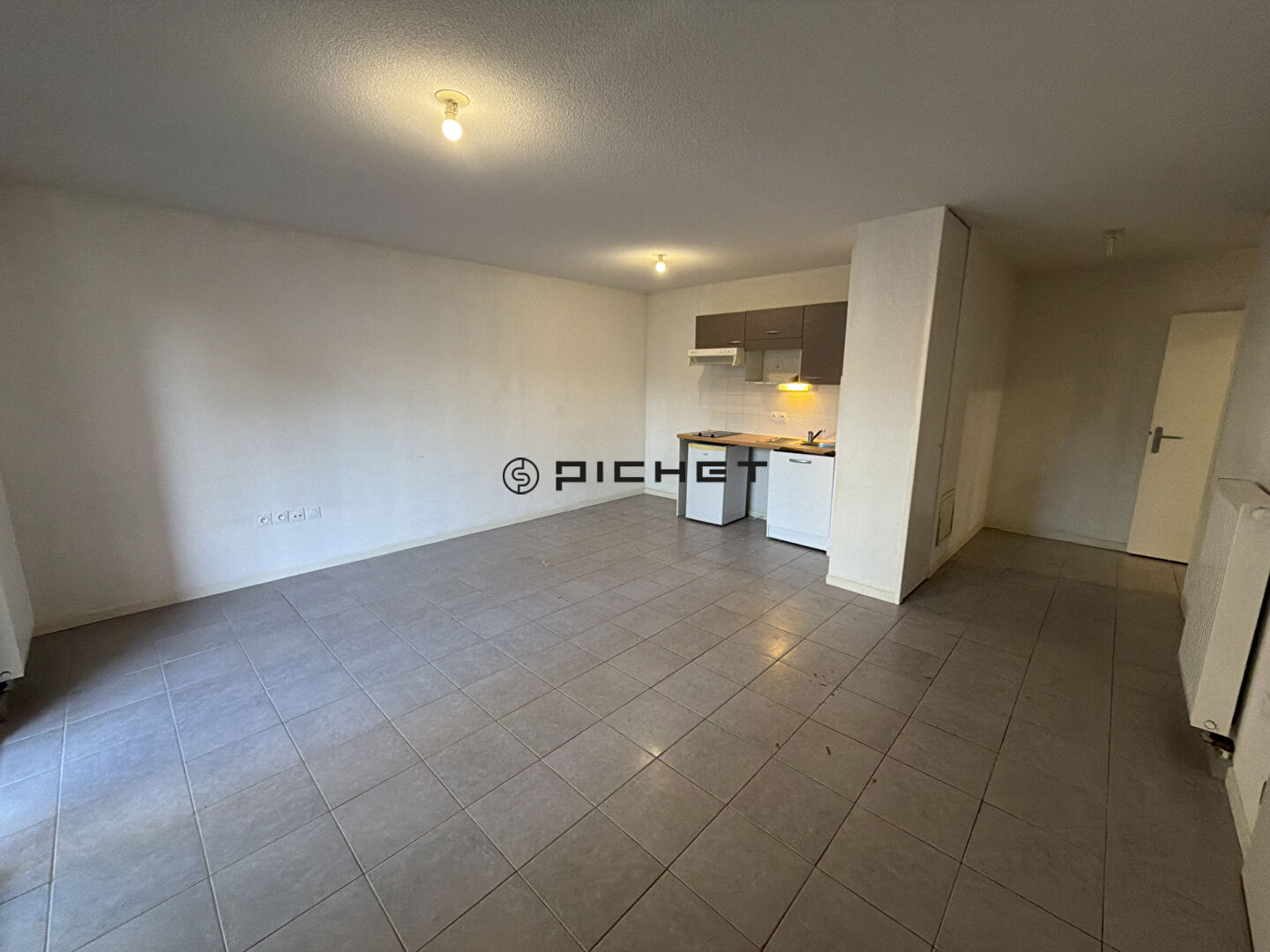 Photo Appartement Eysines 2 pièce(s) 50 m² image 2/6