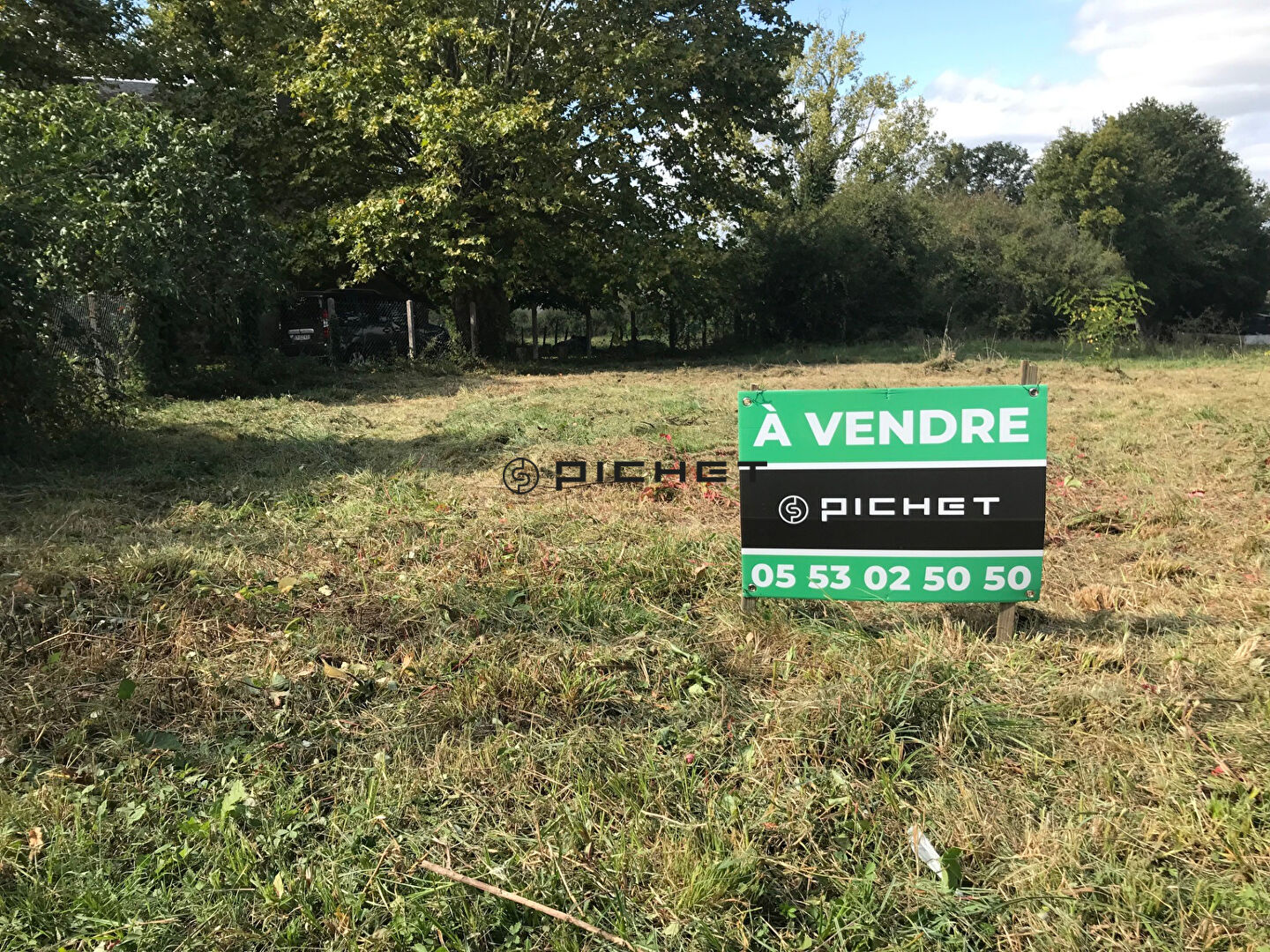 Photo Terrain Ussac 2173 m2 image 2/4