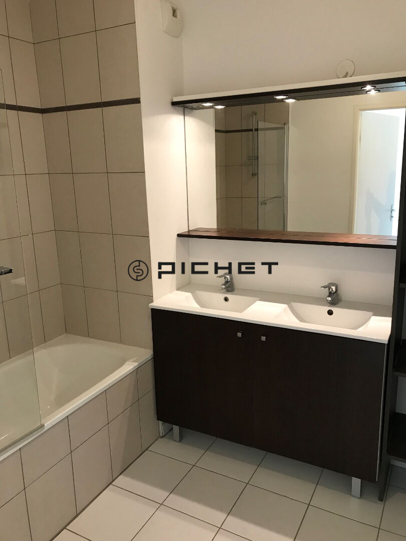 Photo AUDENGE image 4/4