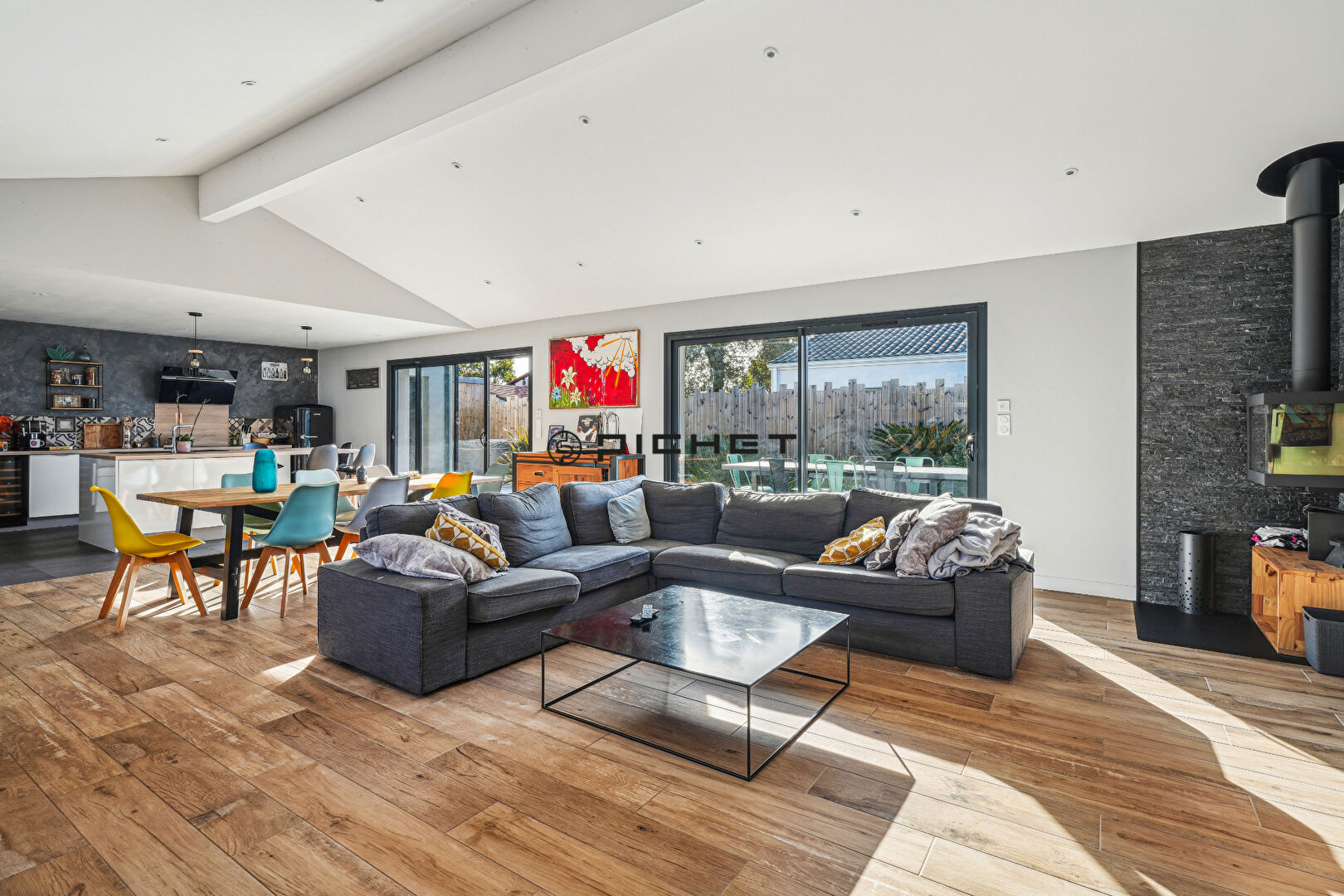 Photo Maison Saint Jean D Illac T6 de 177 m2 image 2/6