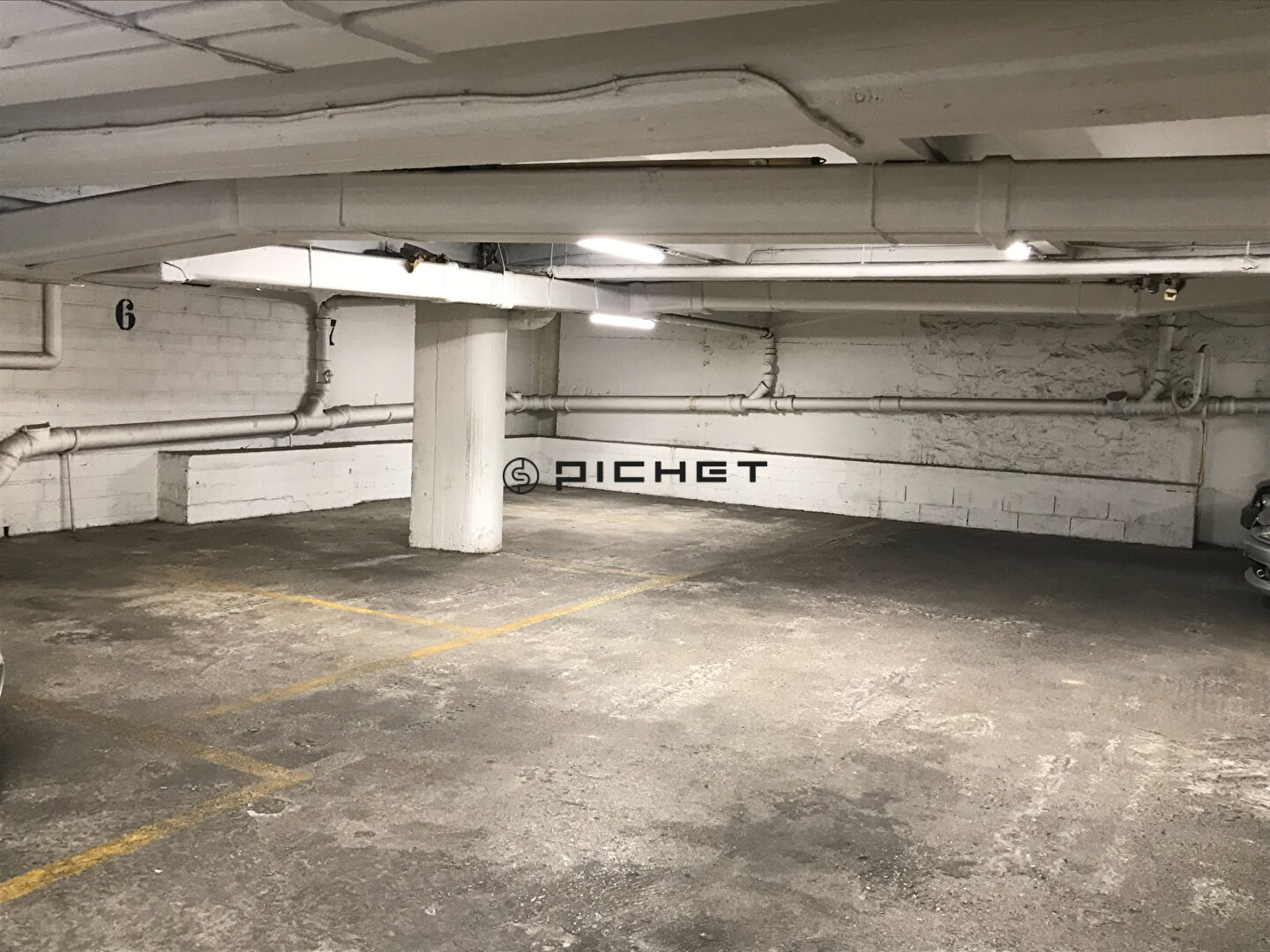Agence immobilière de PICHET Paris 8