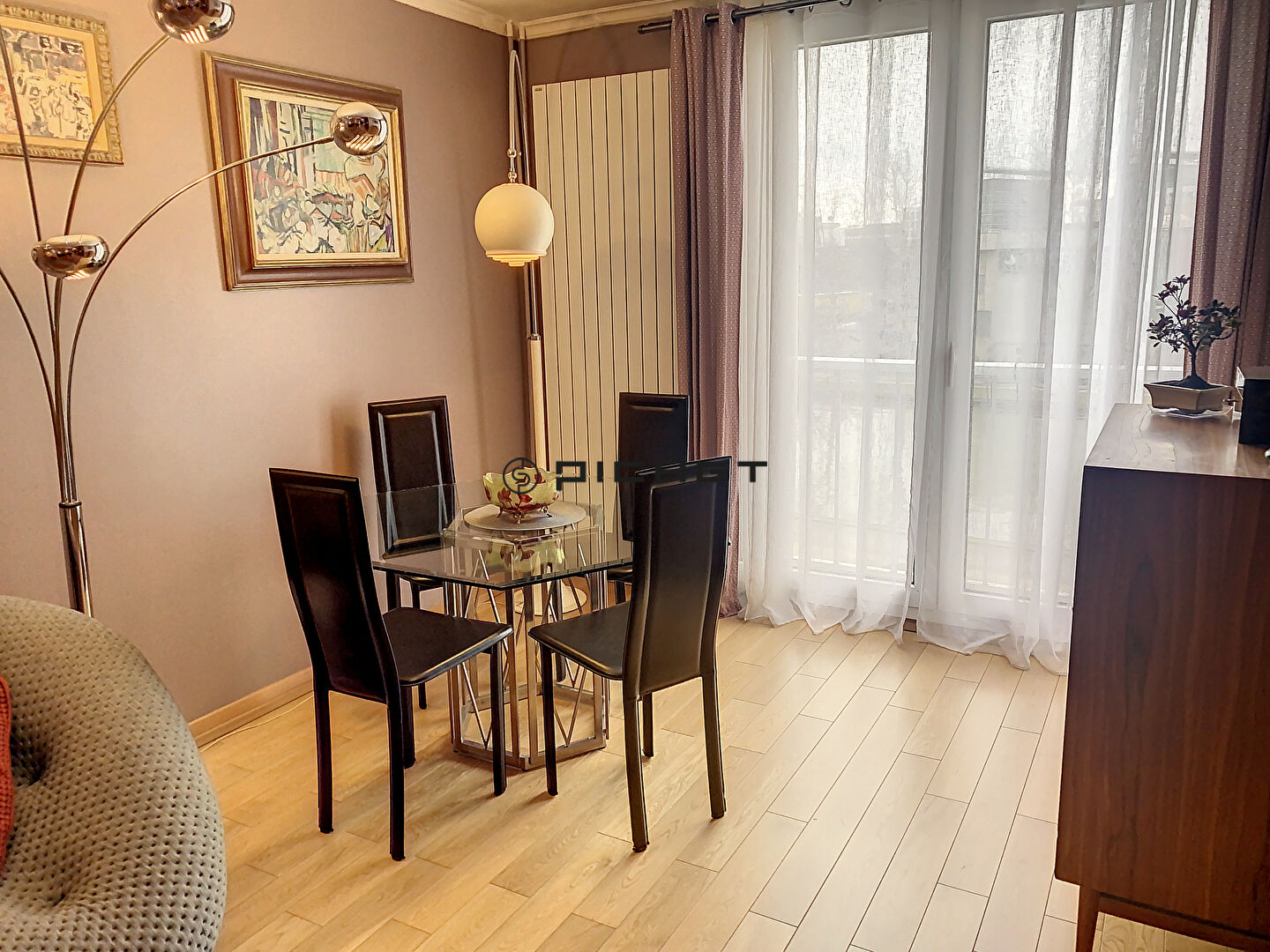 Agence immobilière de PICHET Paris 8