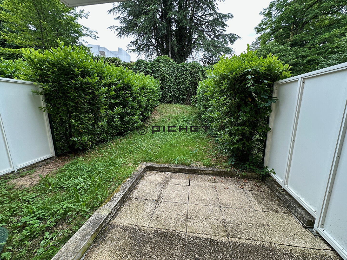 T2 avec jardin - vendu libre